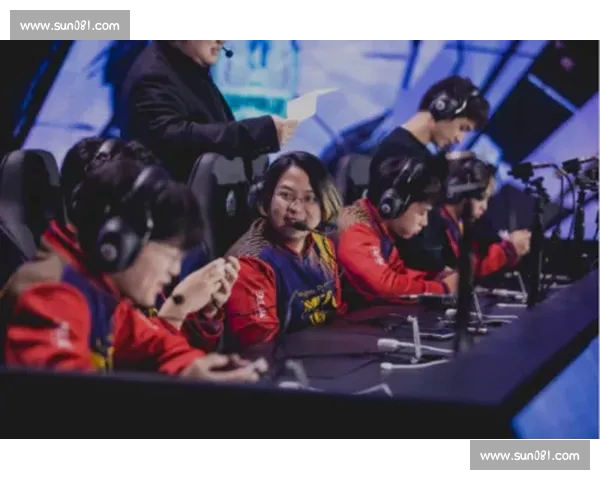 电子竞技直播全景解析：选手赛场表现与观众互动趋势分析